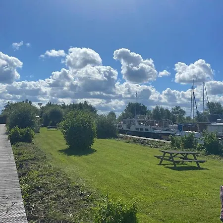 Carpe Diem Houseboat * Nederhorst den Berg