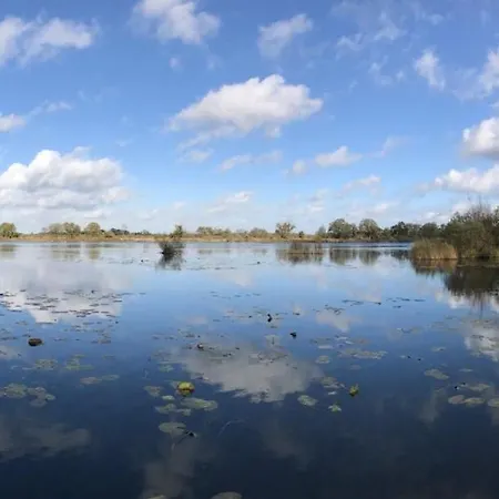 Carpe Diem Houseboat * Nederhorst den Berg